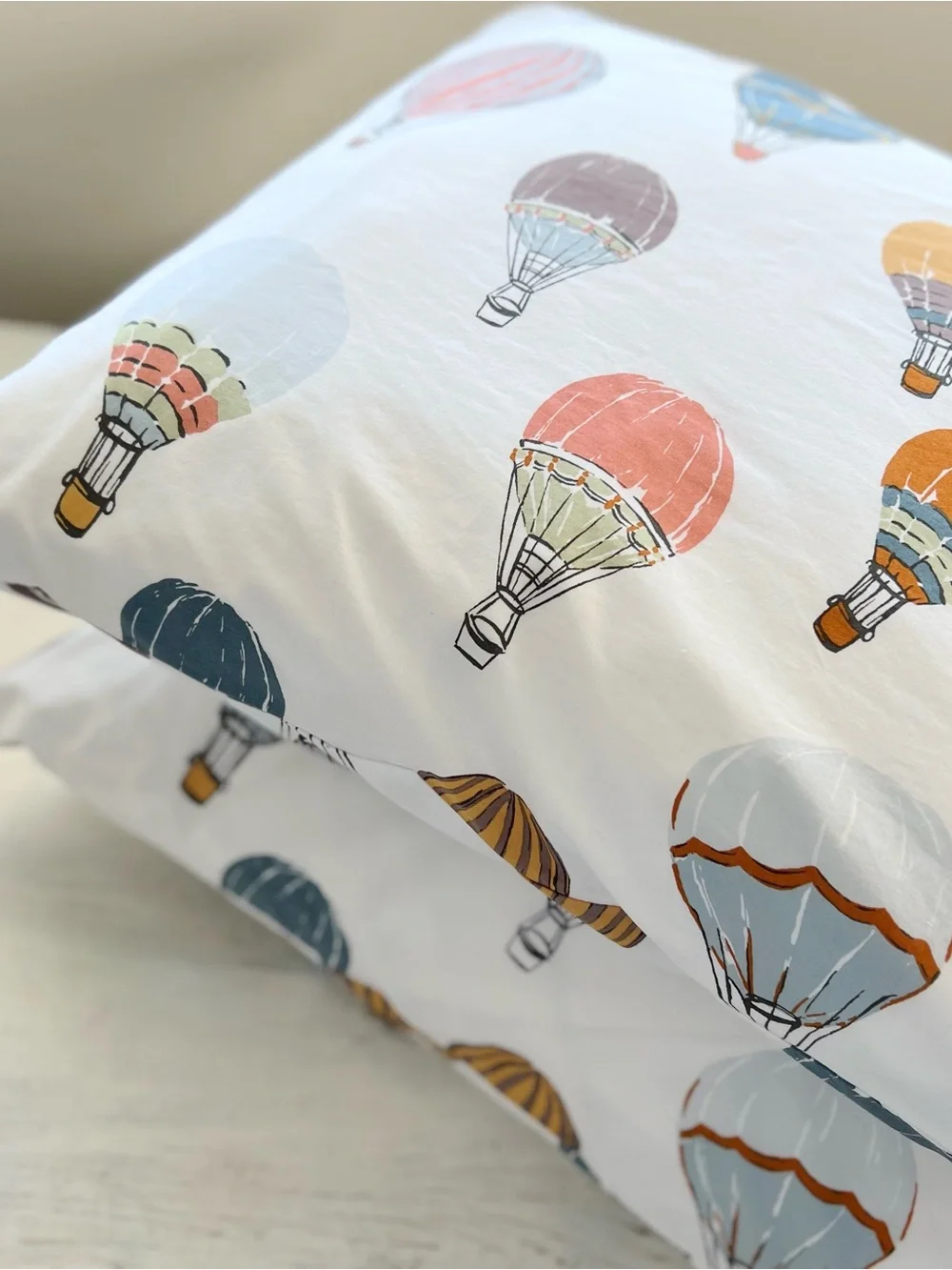 2 Garnet Hill Up In The Air STANDARD Pillowcases Hot Air Balloon Cotton Colorful